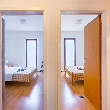 Aleksic - App Mali A2 - Mpolo Apartman