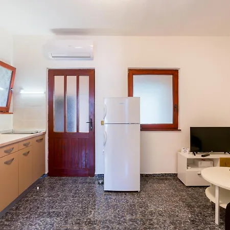 Aleksic - App Mali A2 - Mpolo Apartman Medulin