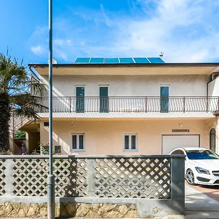 Apartment Aleksic - App Mali A2 - Mpolo *